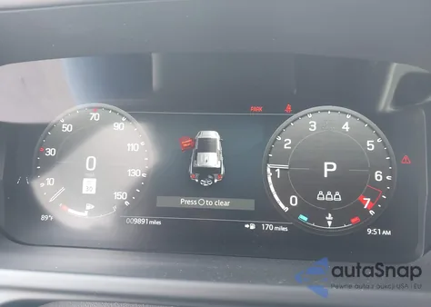 2024 Land Rover Defender 110 P300 z USA, uszkodzony, nr VIN SALEJ7EX7R2288207